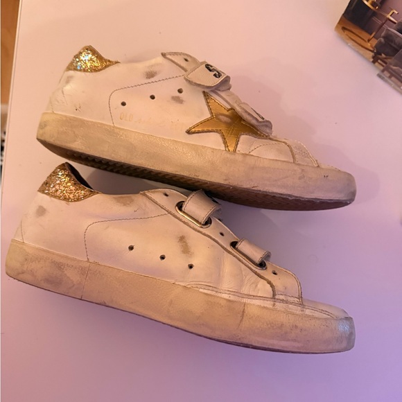 Authentic GOLDEN GOOSE Old School Low Top Velcro Sneakers - White/Gold - 37 - Picture 9 of 16